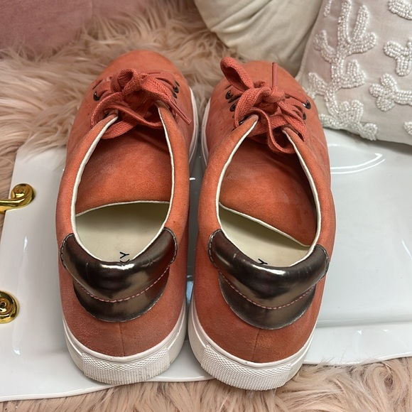 LISA⭐️VICKY Suede Sneakers - Picture 4 of 10